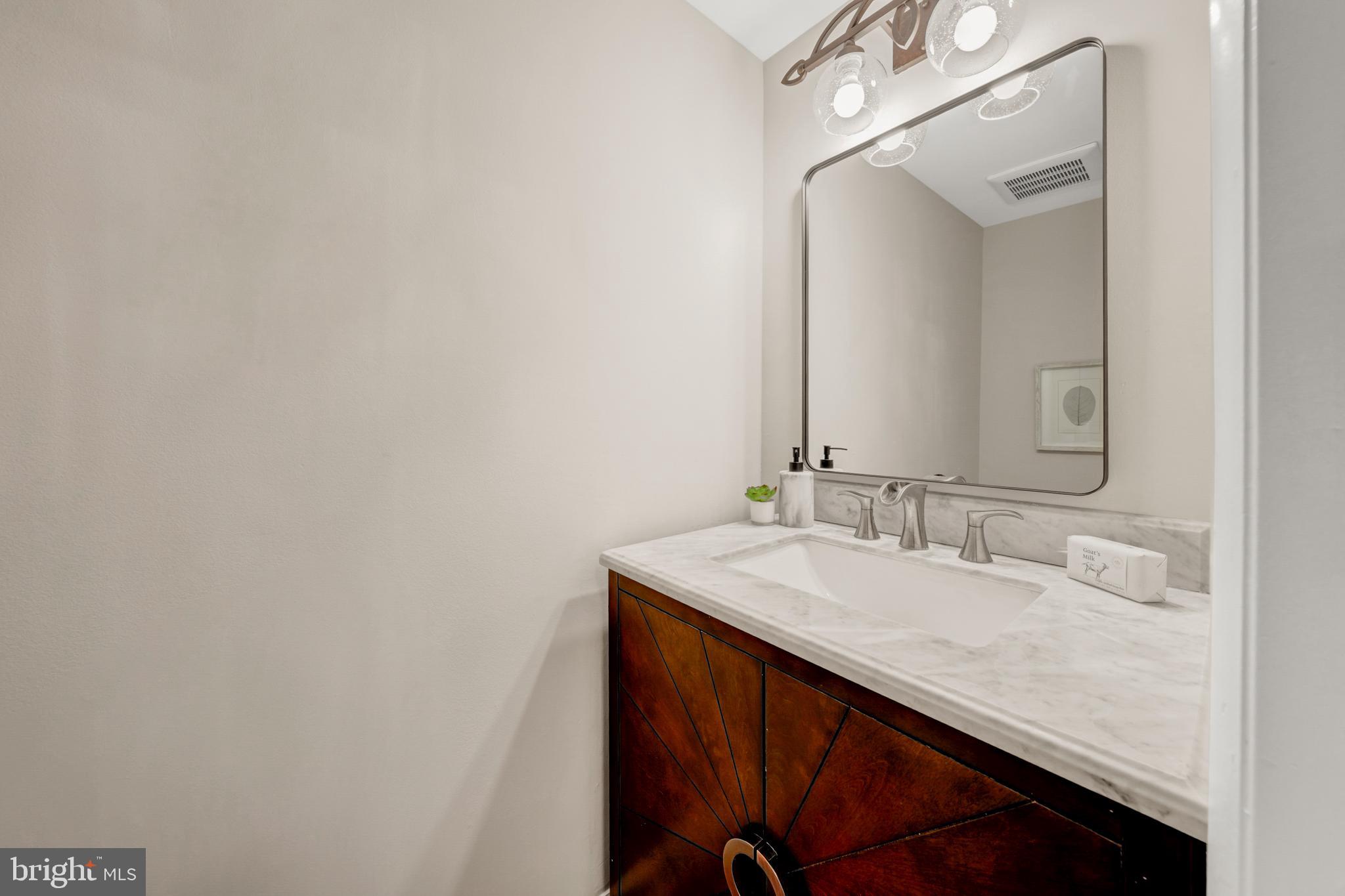 2012 Swans Neck Way Reston, VA 20191 - Photo 22 of 48