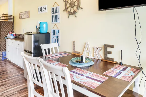 $165,000 | 1085 Bluewater Drive, Unit 208, Moneta, VA 24121