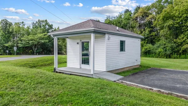 $165,000 | 1085 Bluewater Drive, Unit 208, Moneta, VA 24121