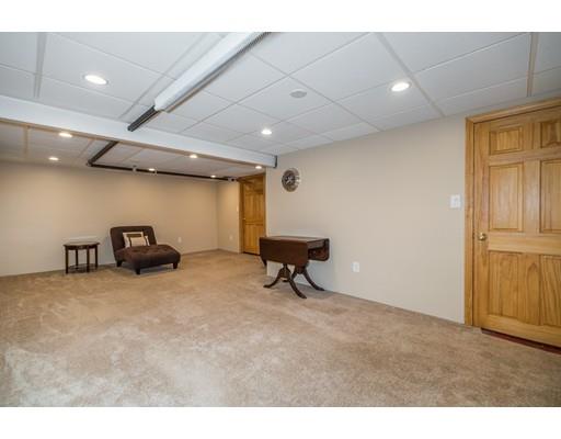 24 Loris Road Peabody, MA 01960 - Photo 13 of 24 Gallery Image 13