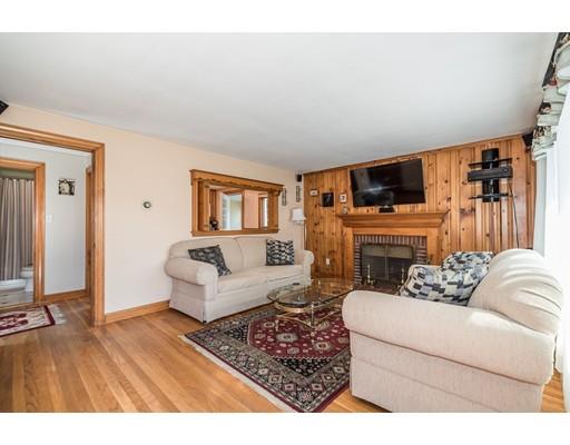24 Loris Road Peabody, MA 01960 - Photo 7 of 24 Gallery Image 7