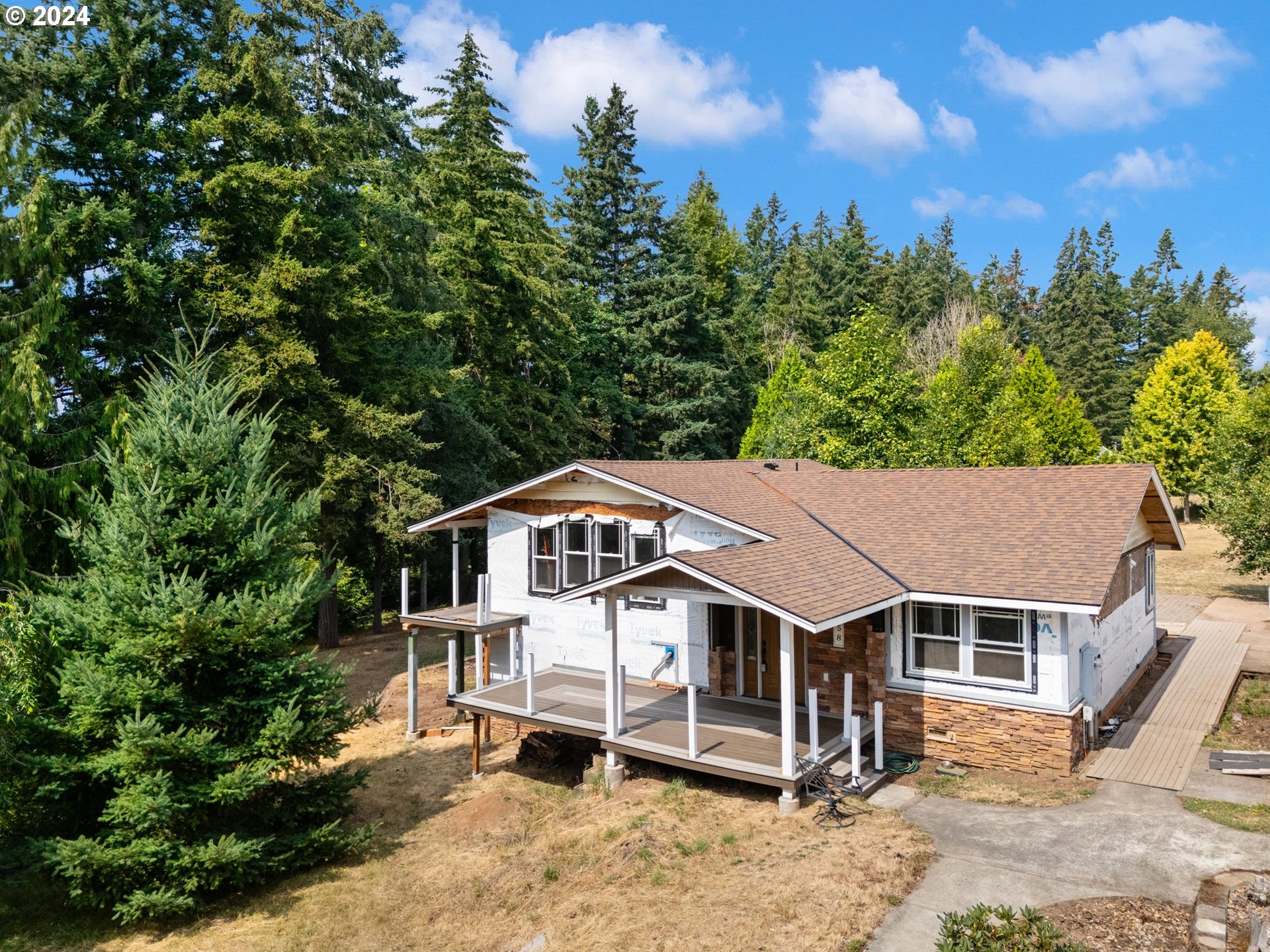 17258 South North End Road Oregon City, OR 97045 - Photo 1 of 47 Gallery Image 1
