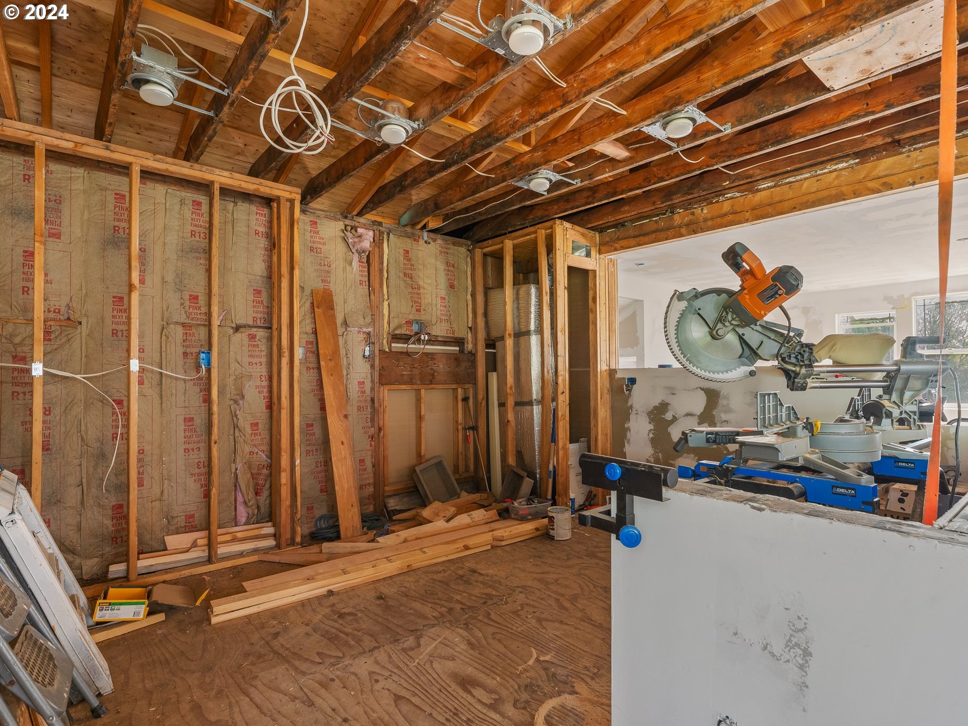 17258 South North End Road Oregon City, OR 97045 - Photo 21 of 47 Gallery Image 21