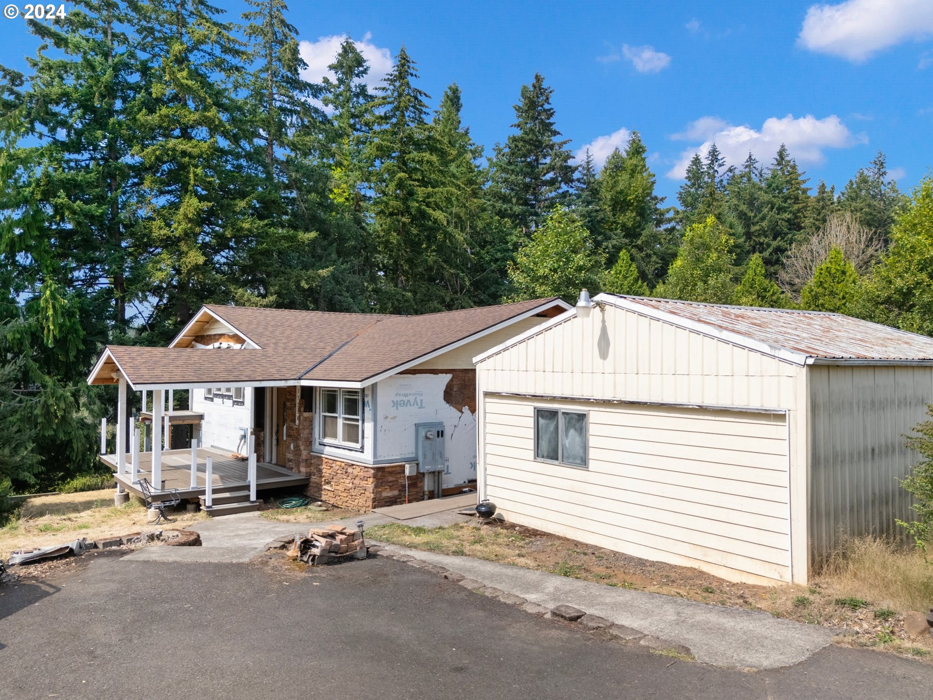 17258 South North End Road Oregon City, OR 97045 - Photo 3 of 47 Gallery Image 3