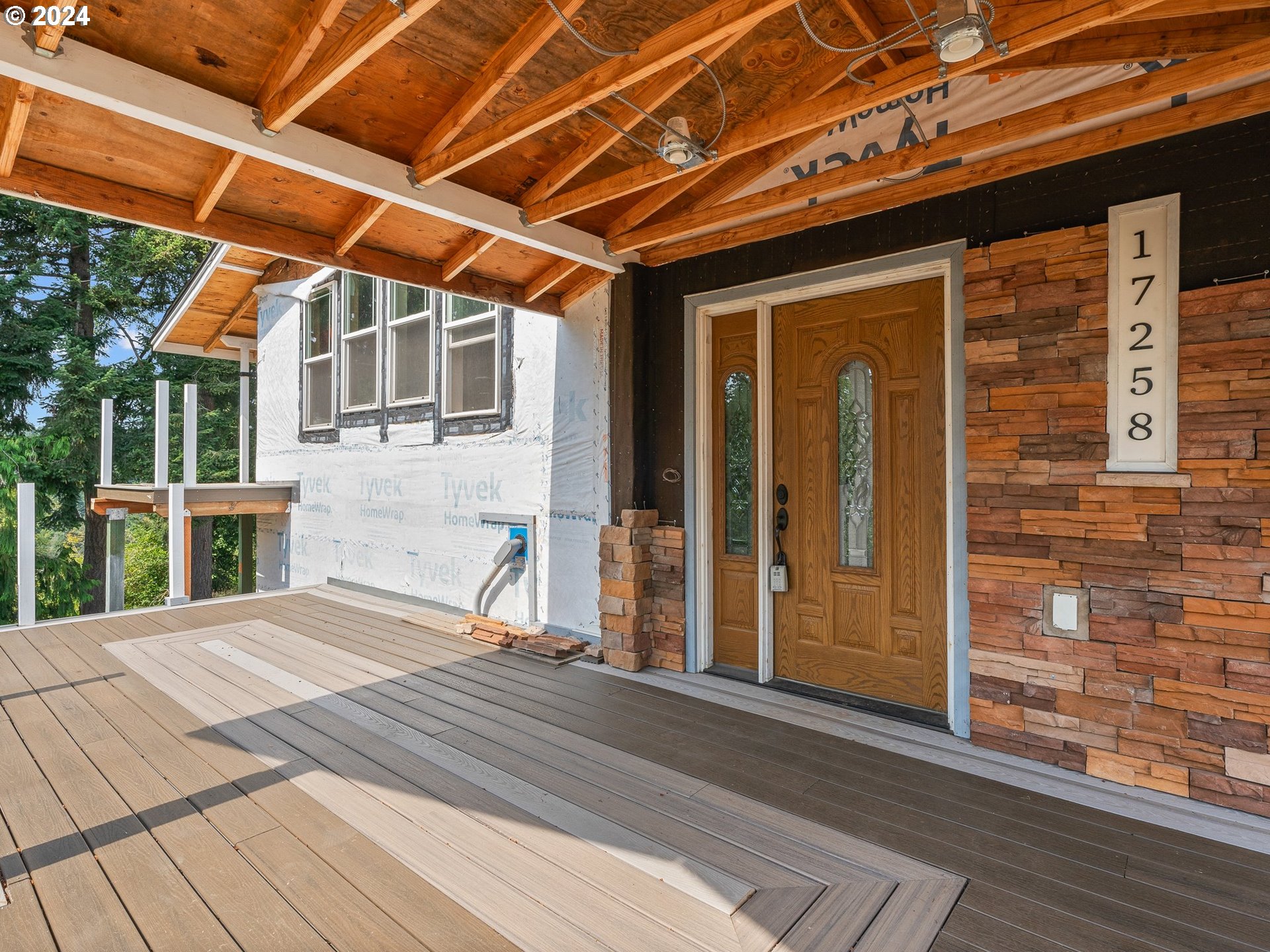 17258 South North End Road Oregon City, OR 97045 - Photo 8 of 47 Gallery Image 8