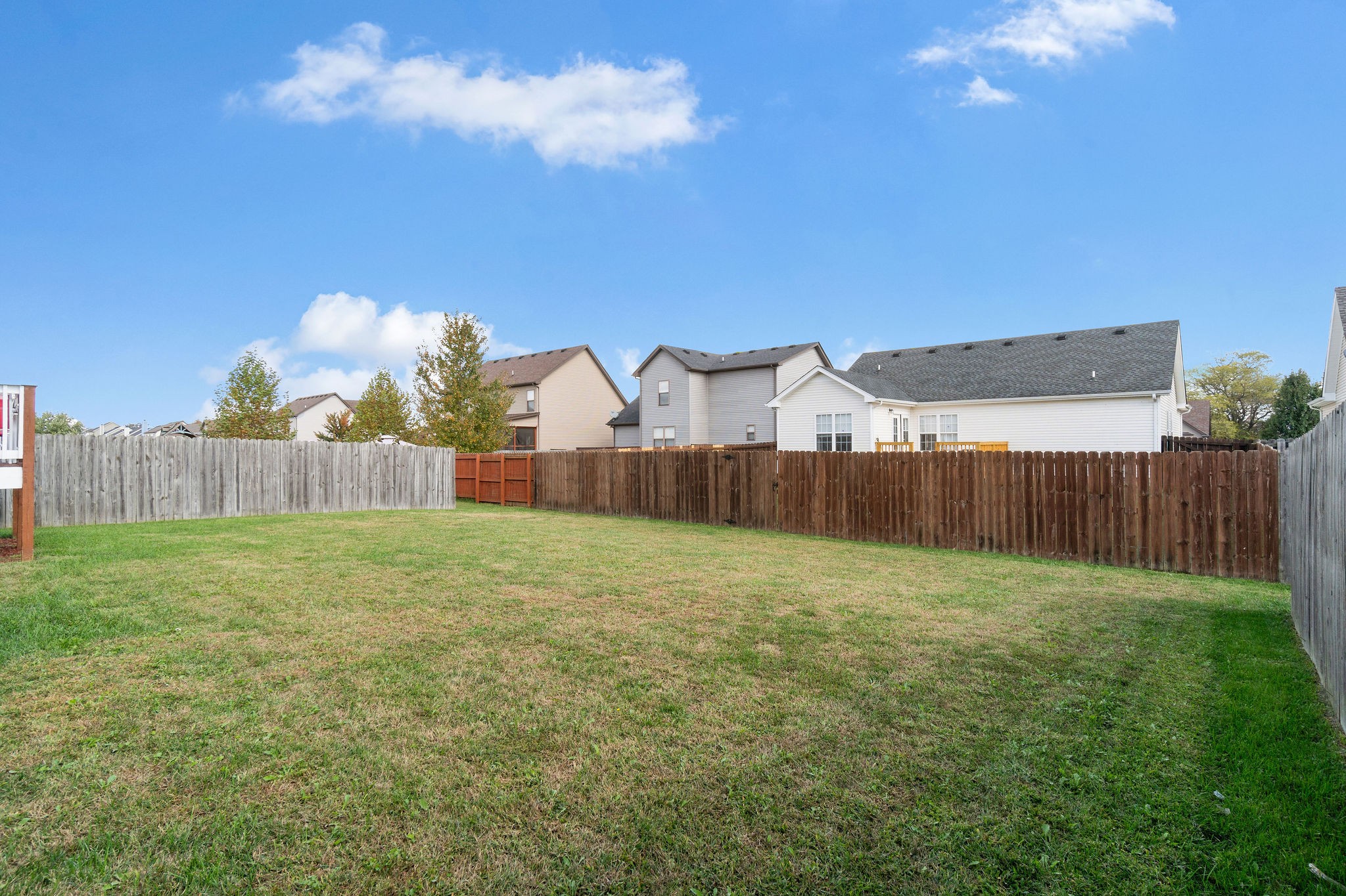 3743 Suiter Road Clarksville, TN 37040 - Photo 32 of 32 a view of a backyard