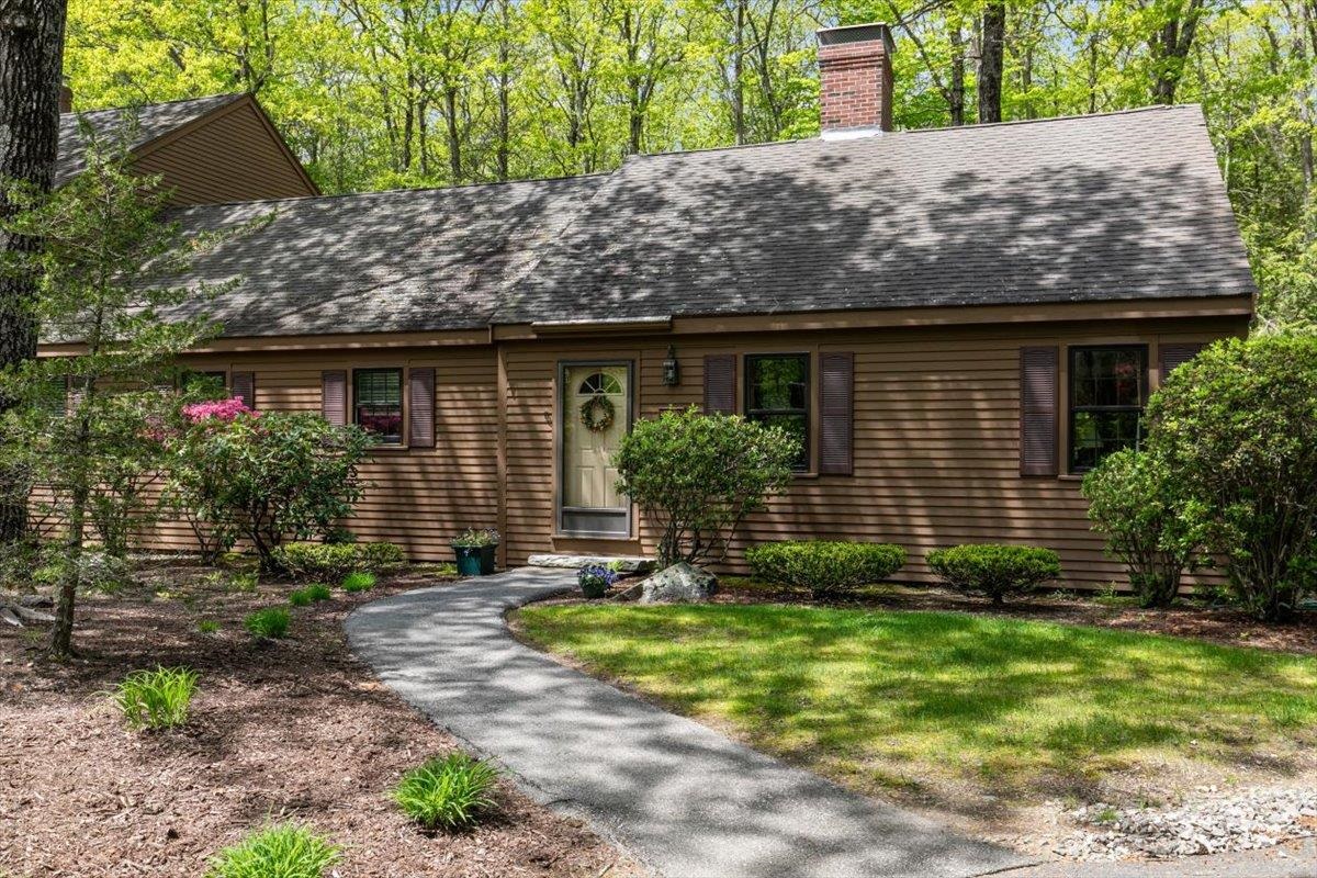 7 Coach Road Exeter, NH 03833 - Photo 1 of 34