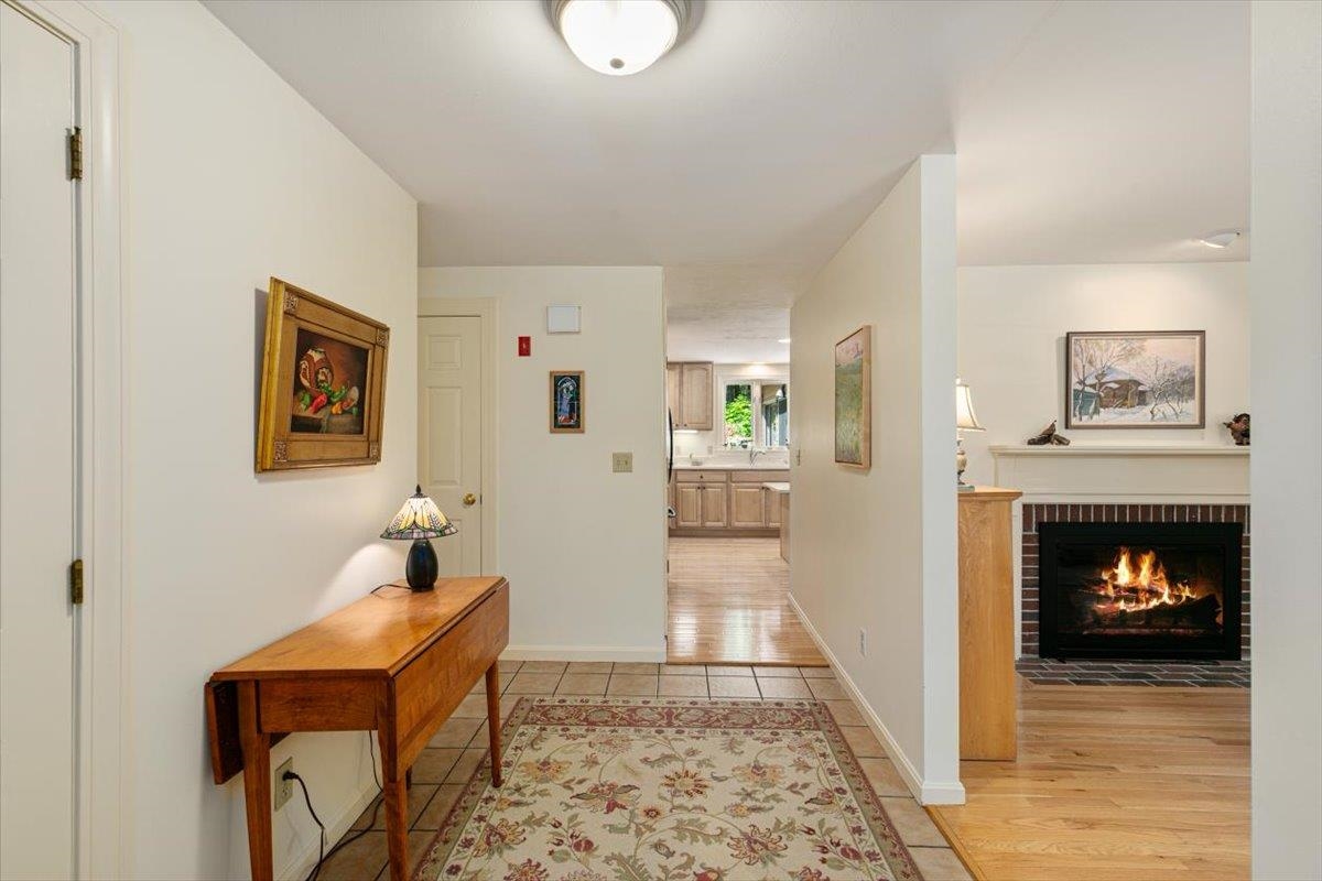 7 Coach Road Exeter, NH 03833 - Photo 24 of 34
