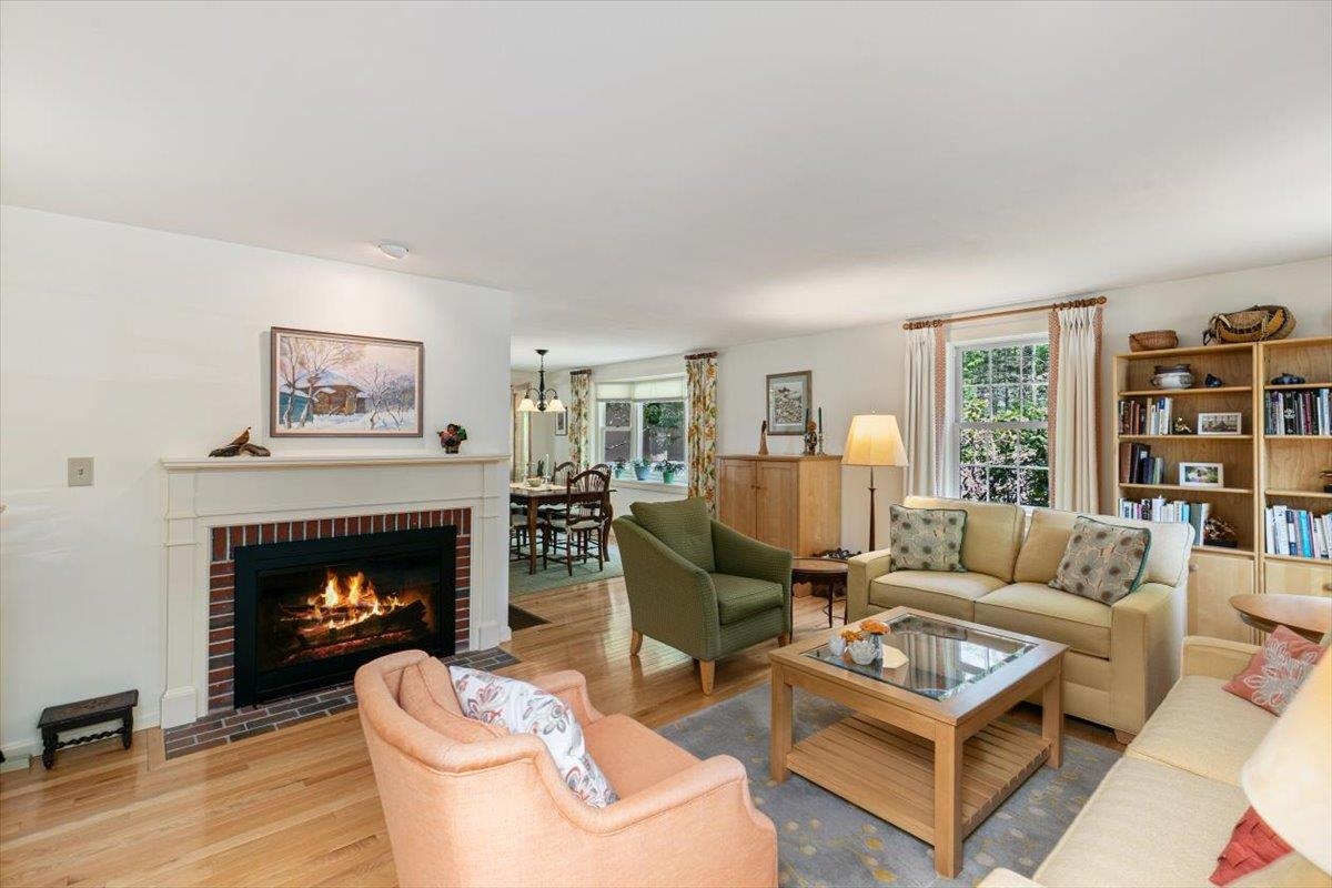 7 Coach Road Exeter, NH 03833 - Photo 30 of 34