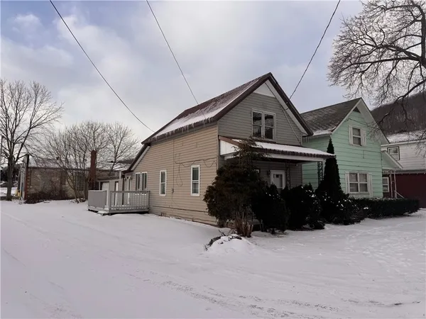 $58,900 | 74 Sherman Street, Bradford, PA 16701