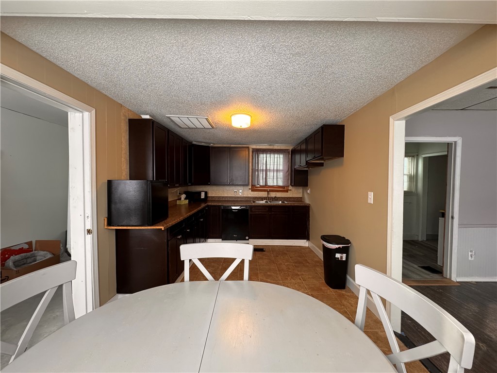74 Sherman Street Bradford, PA 16701 - Photo 2 of 21 Eat-in kitchen