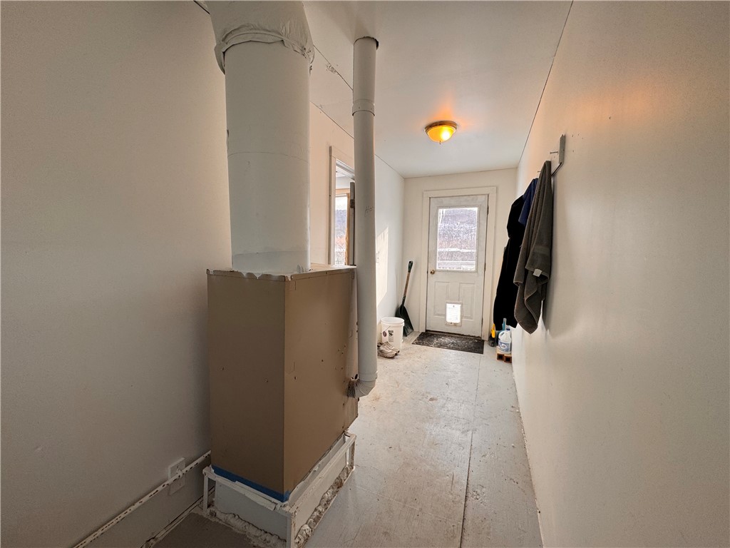 74 Sherman Street Bradford, PA 16701 - Photo 9 of 21 Rear foyer