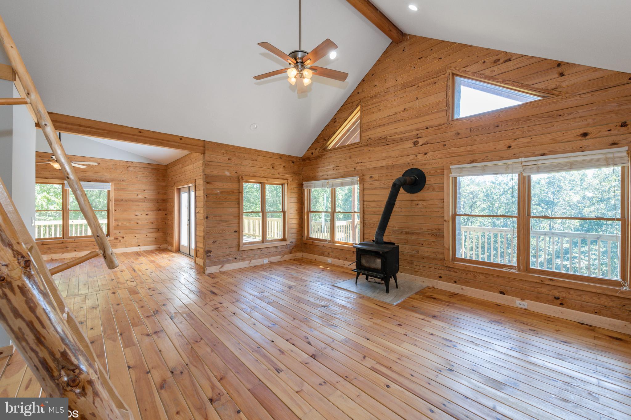 651 Knob Road Gore, VA 22637 - Photo 13 of 30 living room