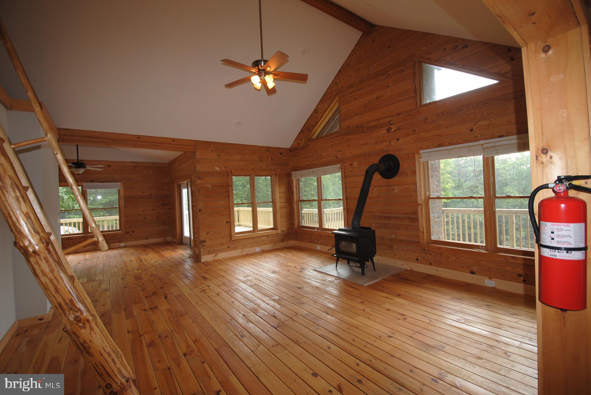 651 Knob Road Gore, VA 22637 - Photo 14 of 30 Living Room