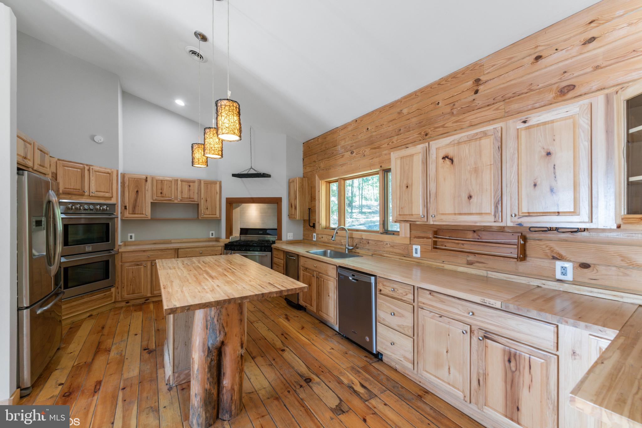 651 Knob Road Gore, VA 22637 - Photo 5 of 30 Kitchen