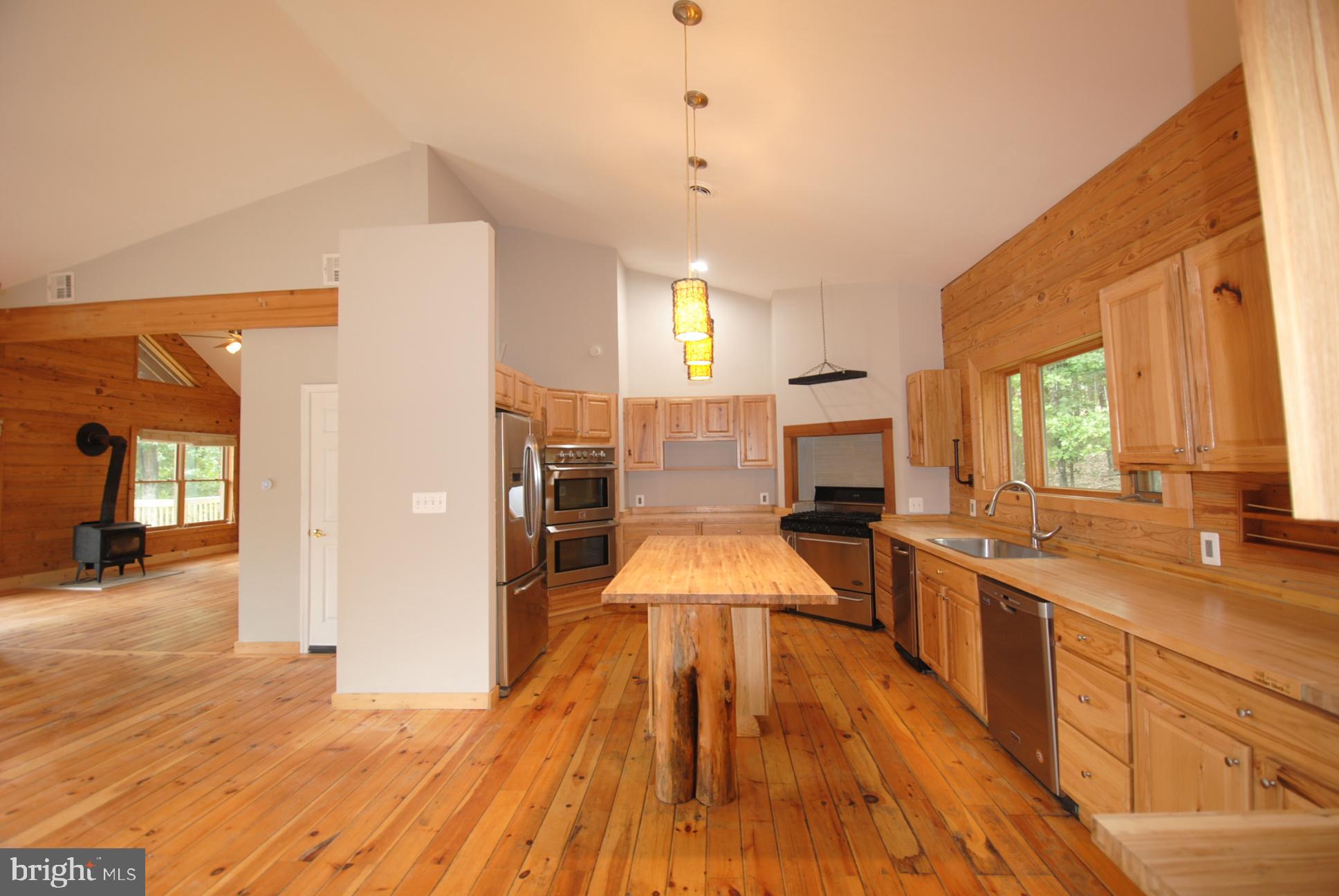 651 Knob Road Gore, VA 22637 - Photo 6 of 30 Kitchen