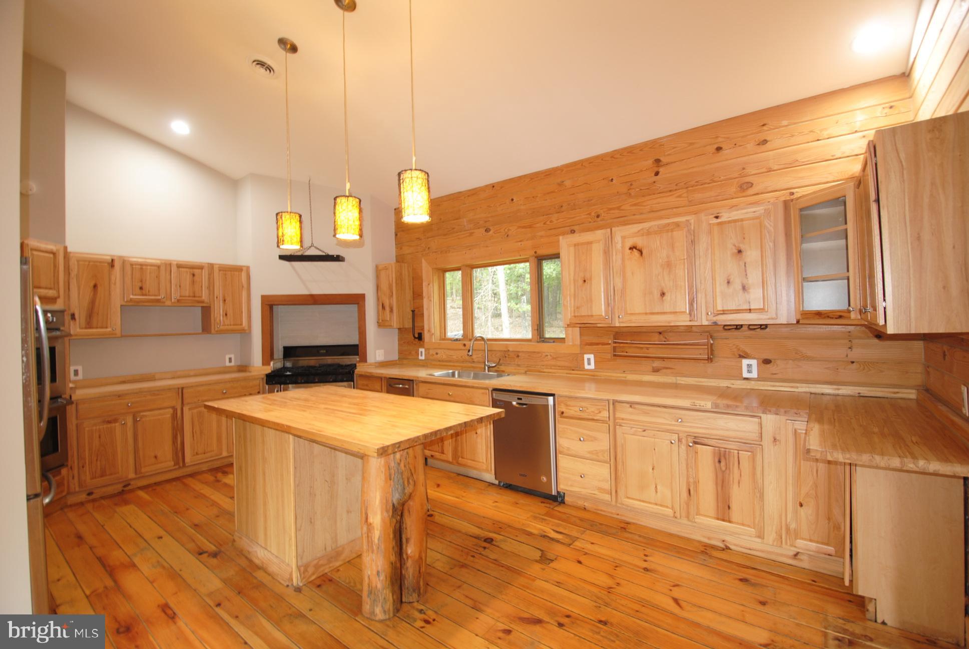 651 Knob Road Gore, VA 22637 - Photo 7 of 30 Kitchen