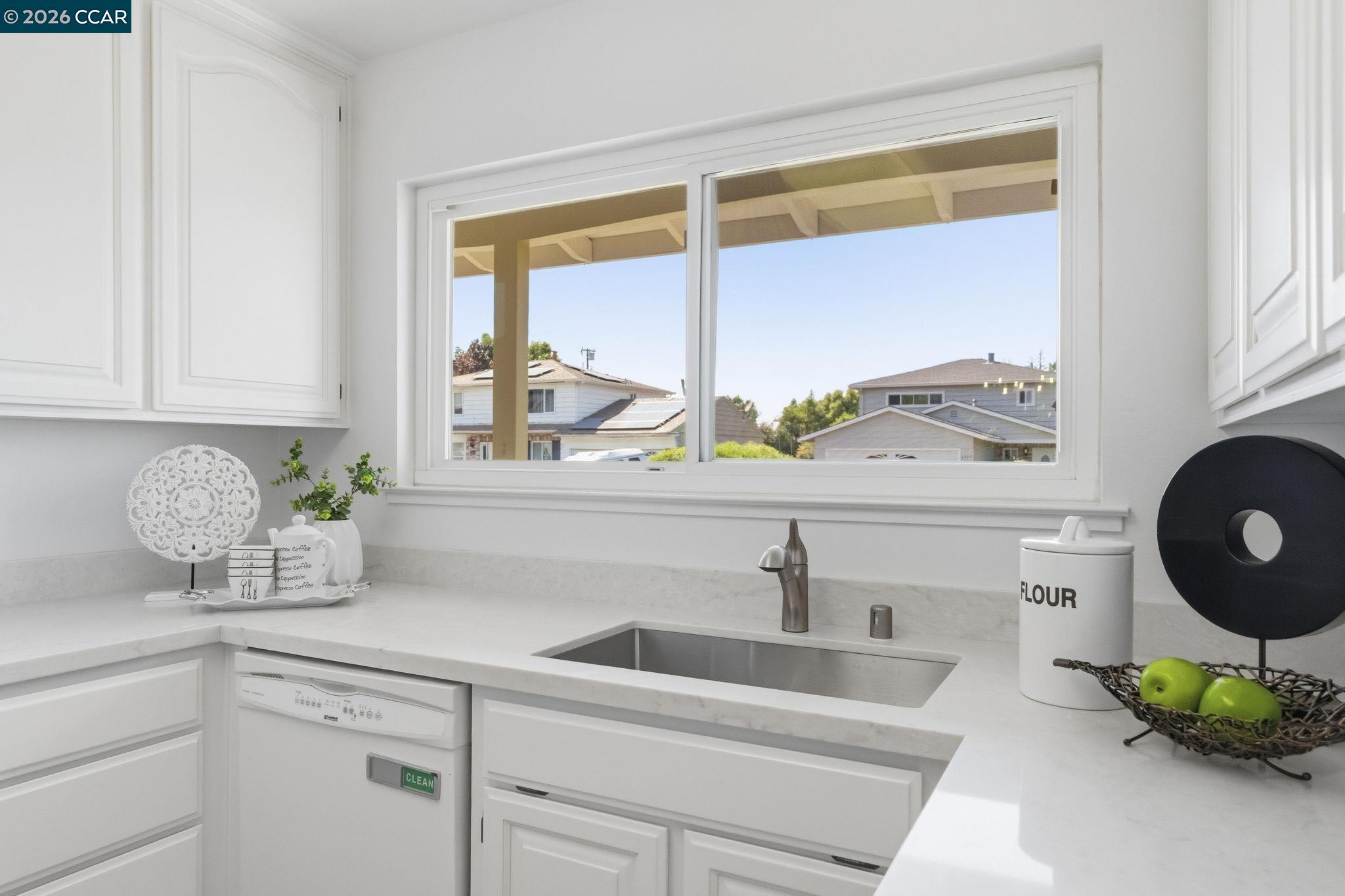 1748 Elmhurst Lane Concord, CA 94521 - Photo 18 of 60