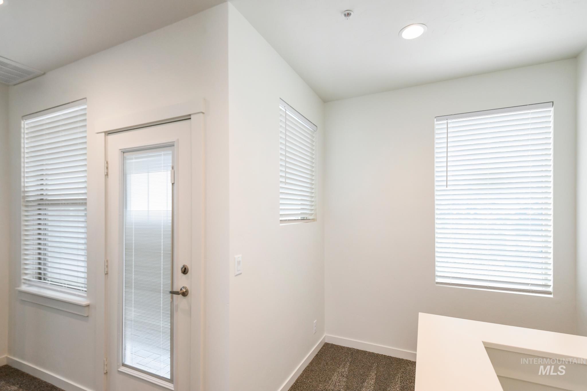 6726 West Overland Road Boise, ID 83709 - Photo 18 of 50