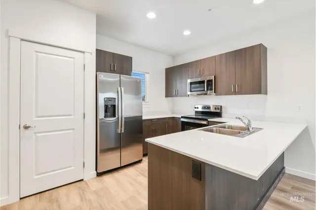 $1,168,899 | 6726 West Overland Road, Boise, ID 83709