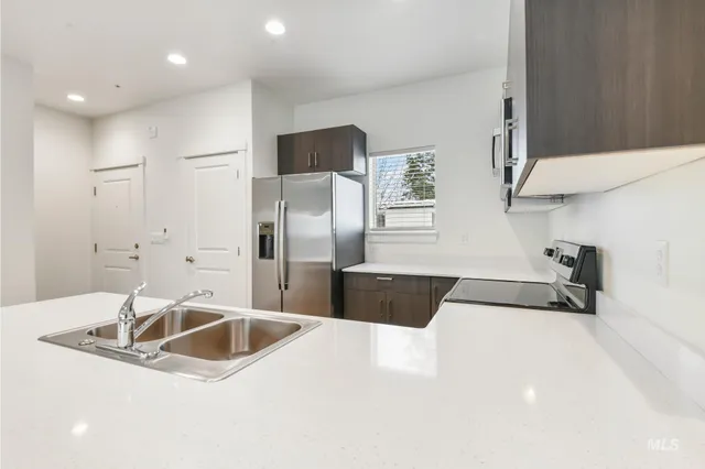 $1,168,899 | 6726 West Overland Road, Boise, ID 83709