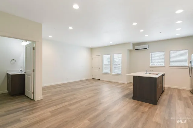 $1,168,899 | 6726 West Overland Road, Boise, ID 83709