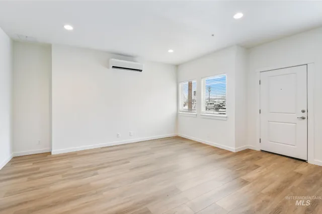 $1,168,899 | 6726 West Overland Road, Boise, ID 83709