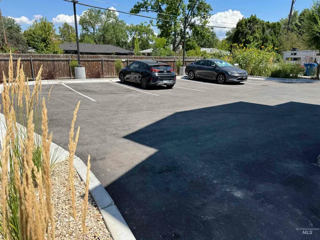 $1,168,899 | 6726 West Overland Road, Boise, ID 83709