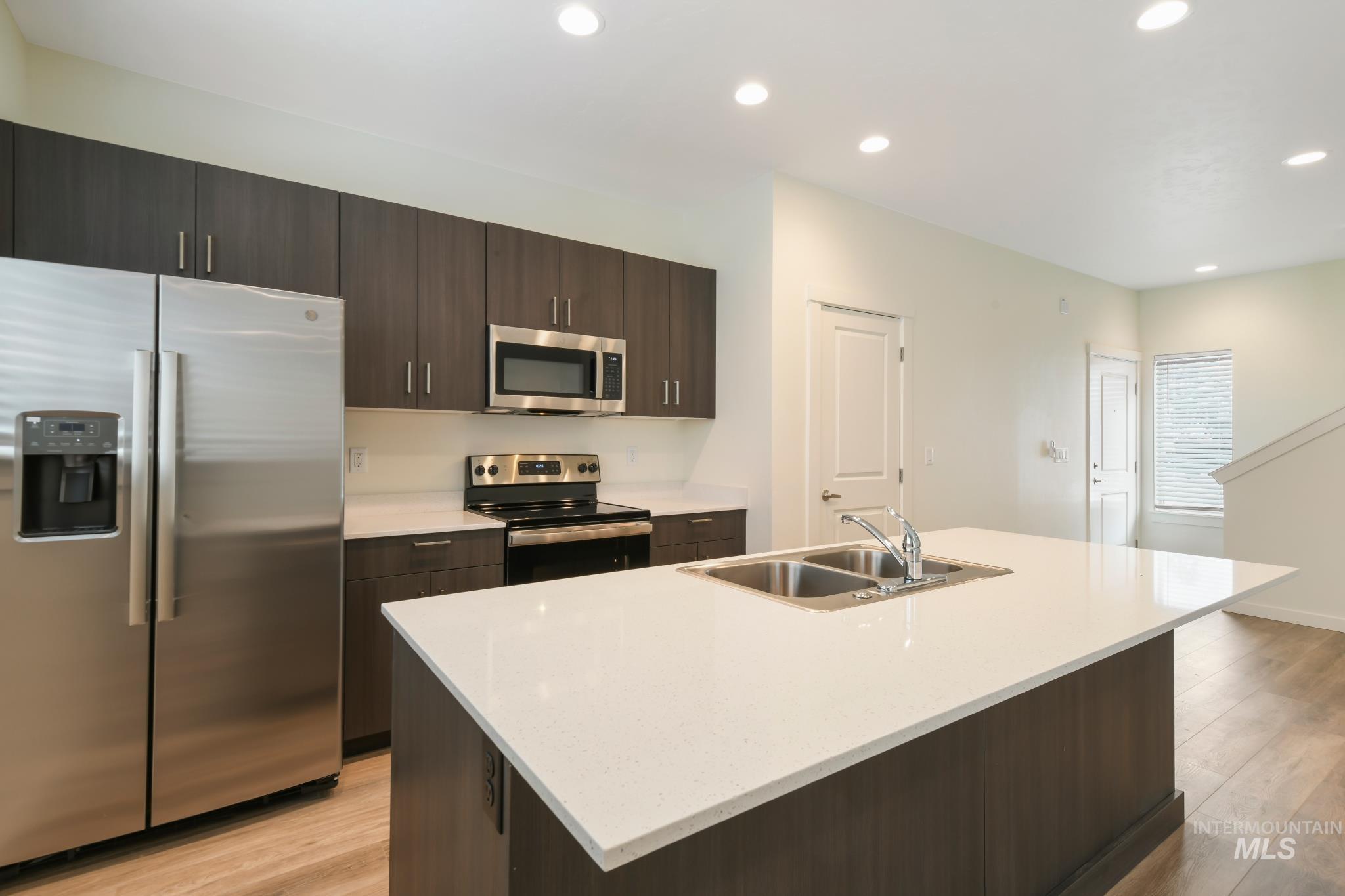 6726 West Overland Road Boise, ID 83709 - Photo 7 of 50