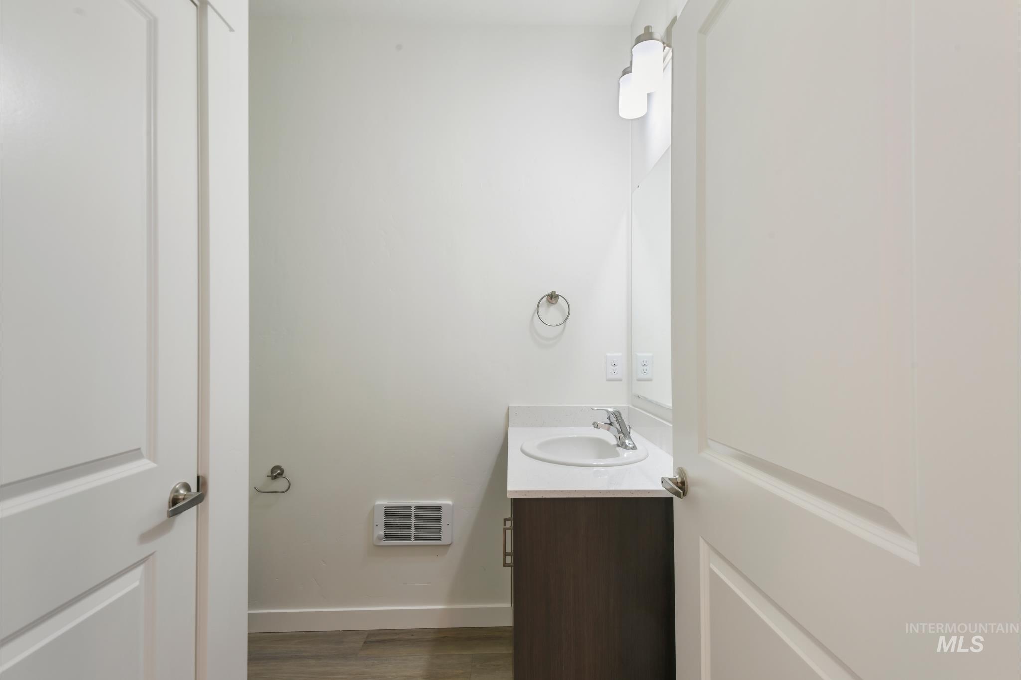 6726 West Overland Road Boise, ID 83709 - Photo 9 of 50