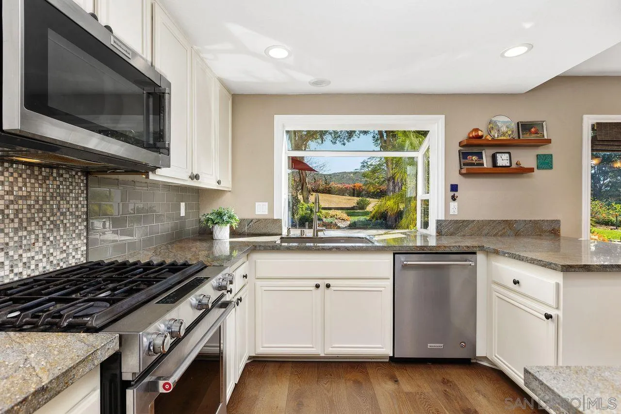 14919 Derringer Road Poway, CA 92064 - Photo 11 of 61