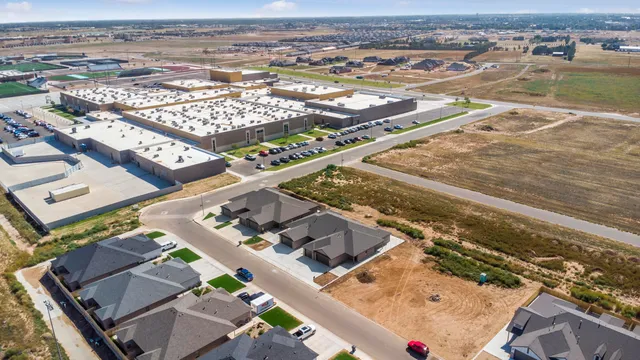 $212,900 | 7007 40th Street, Lubbock, TX 79407