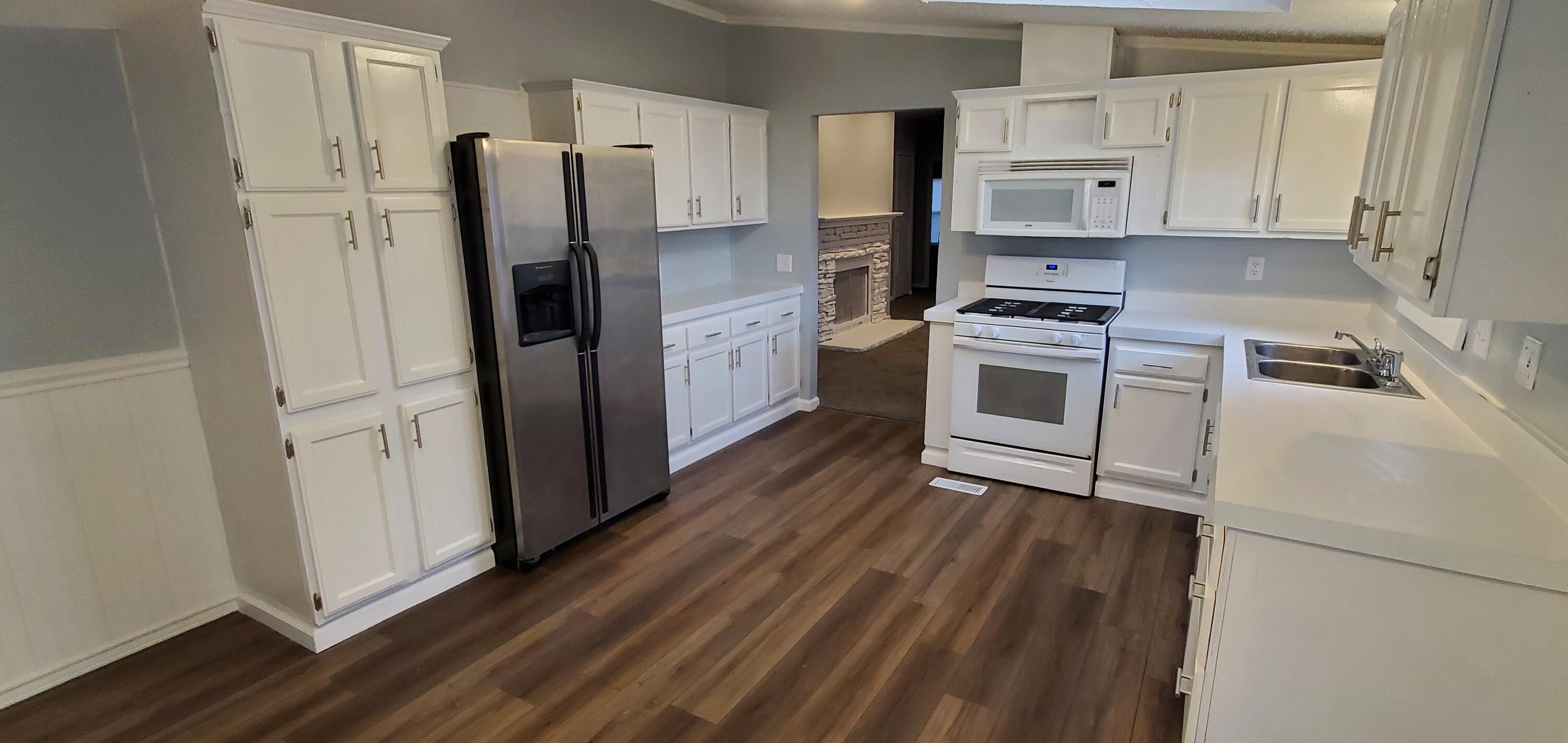 17386 Heimbach Road Three Rivers, MI 49093 - Photo 7 of 43 20221027_173855