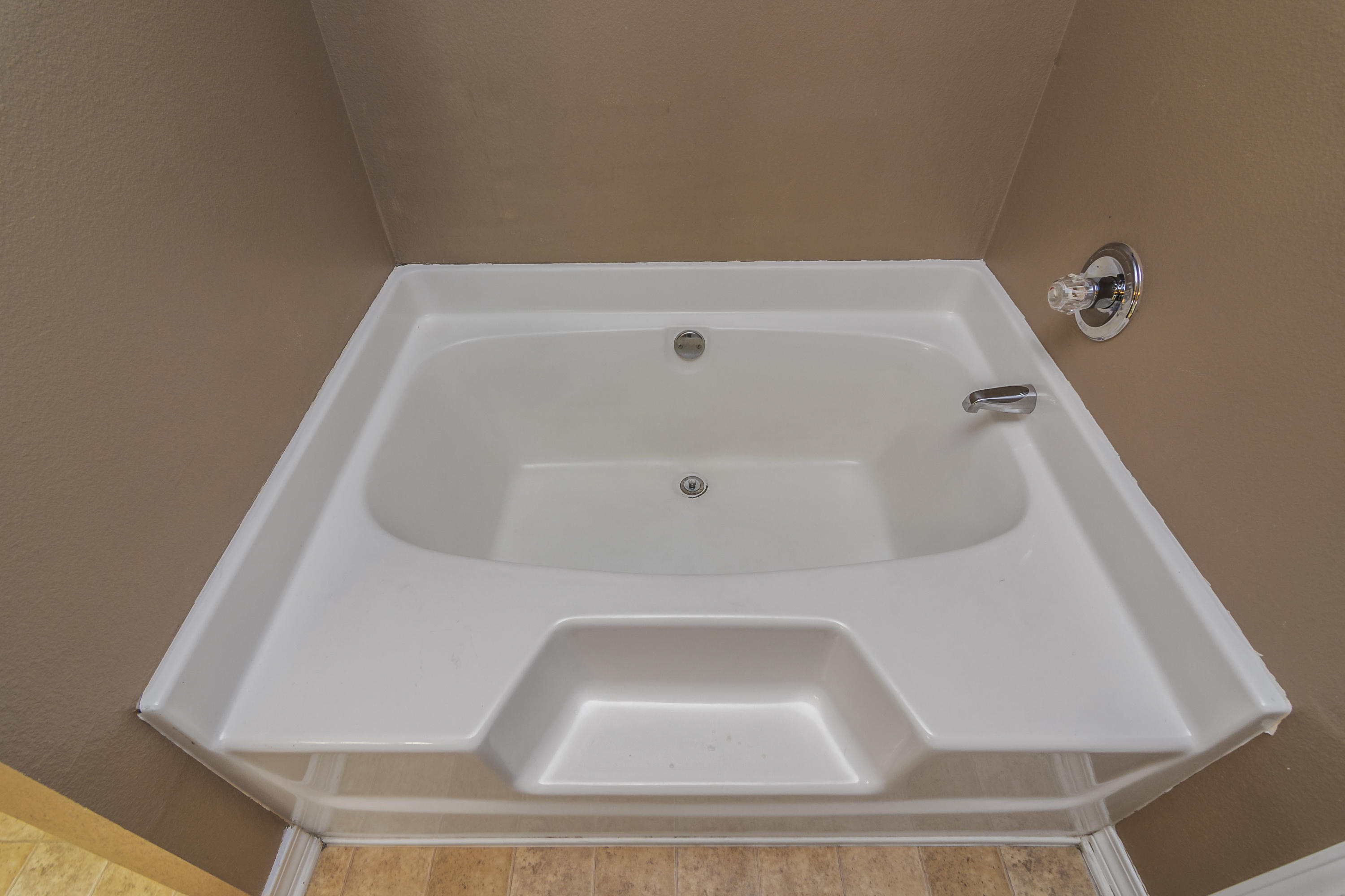 2199 Hagood Loop Crestview, FL 32536 - Photo 17 of 38 Gallery Image 17