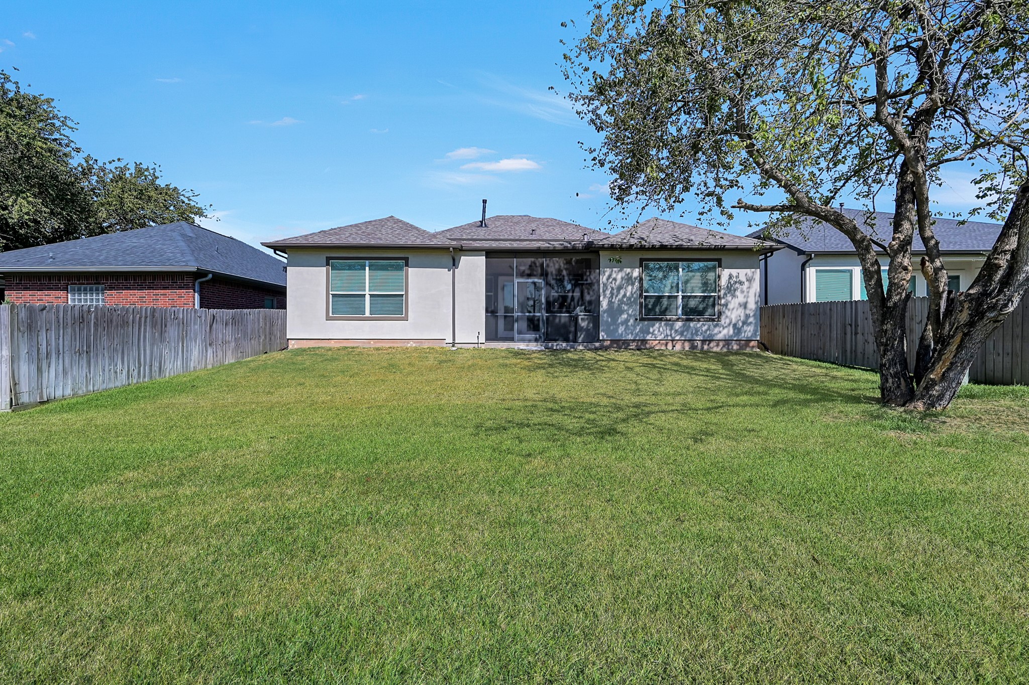 121 Bermuda Circle Montgomery, TX 77356 - Photo 37 of 44 a view of a house with a yard
