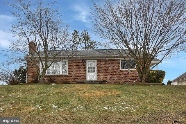 389 Lindy Road Seven Valleys, PA 17360 - Photo 2 of 27 Gallery Image 2