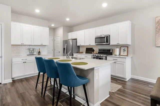 $2,400 | 8109 Mandela Bend, Austin, TX 78744