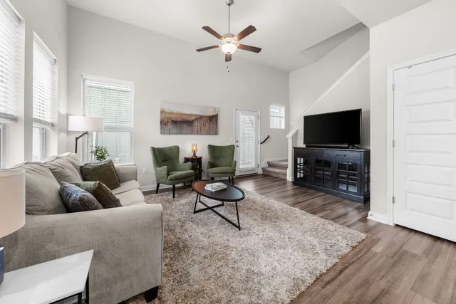 $2,400 | 8109 Mandela Bend, Austin, TX 78744