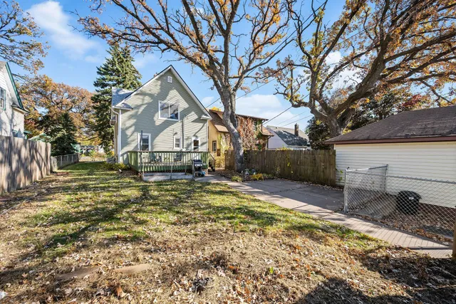 $309,900 | 773 North Howell Street, St. Paul, MN 55104