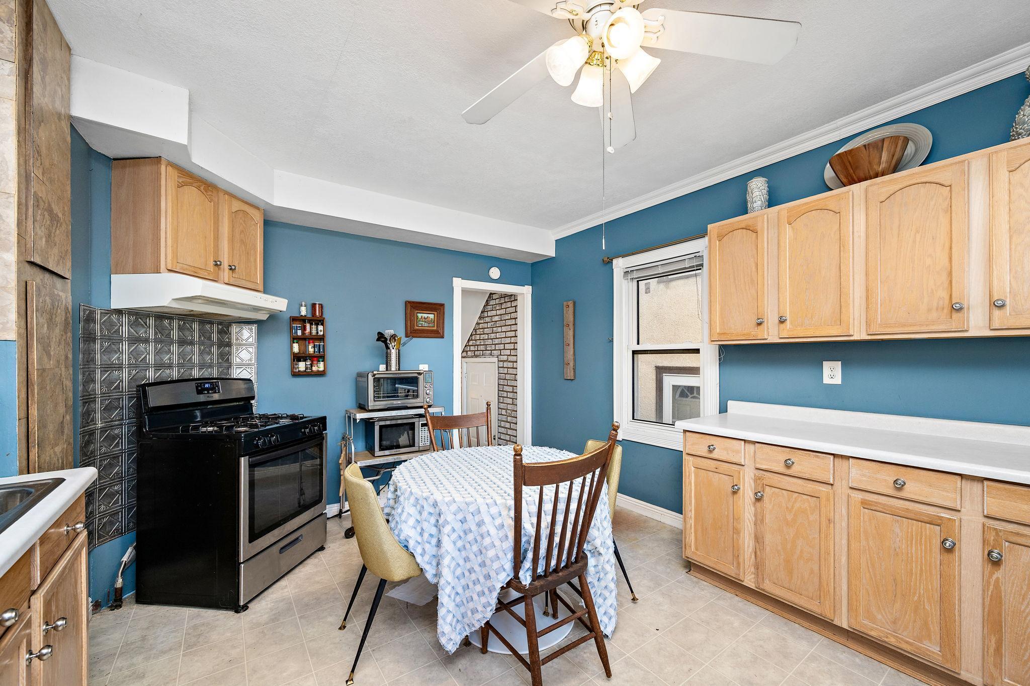 773 North Howell Street St. Paul, MN 55104 - Photo 6 of 22