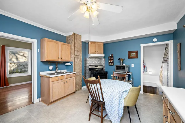 $309,900 | 773 North Howell Street, St. Paul, MN 55104