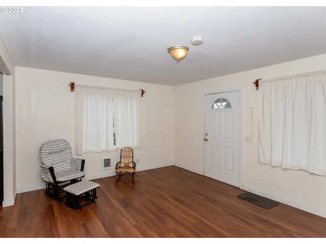 $289,000 | 166 Iowa Street, Eugene, OR 97402