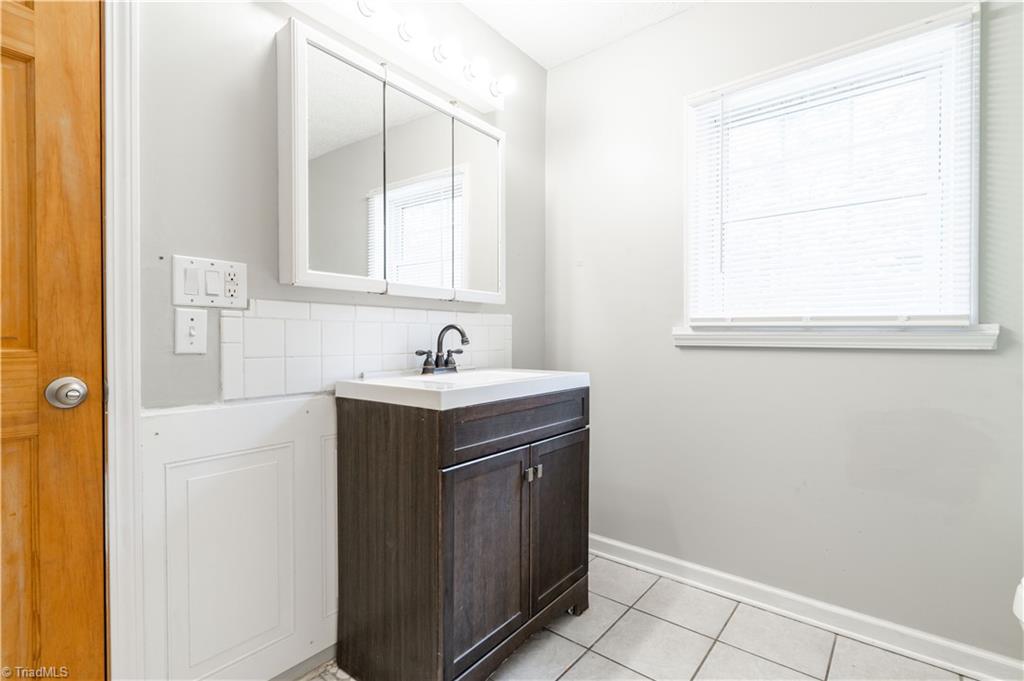 5083 Baux Mountain Road Winston-Salem, NC 27105 - Photo 22 of 39
