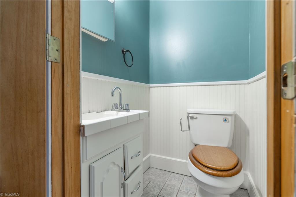 5083 Baux Mountain Road Winston-Salem, NC 27105 - Photo 28 of 39