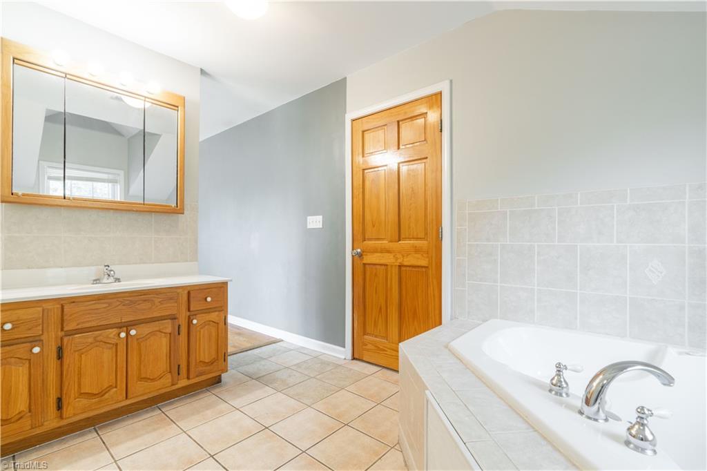 5083 Baux Mountain Road Winston-Salem, NC 27105 - Photo 36 of 39