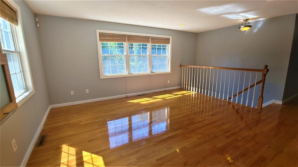 646 Alden Street Springfield, MA 01109 - Photo 3 of 27