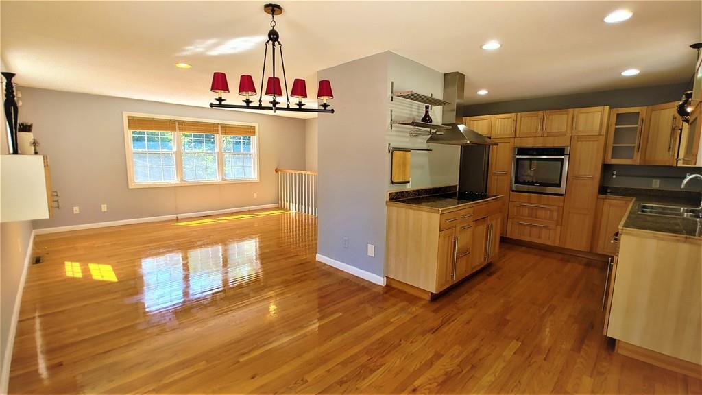 646 Alden Street Springfield, MA 01109 - Photo 8 of 27