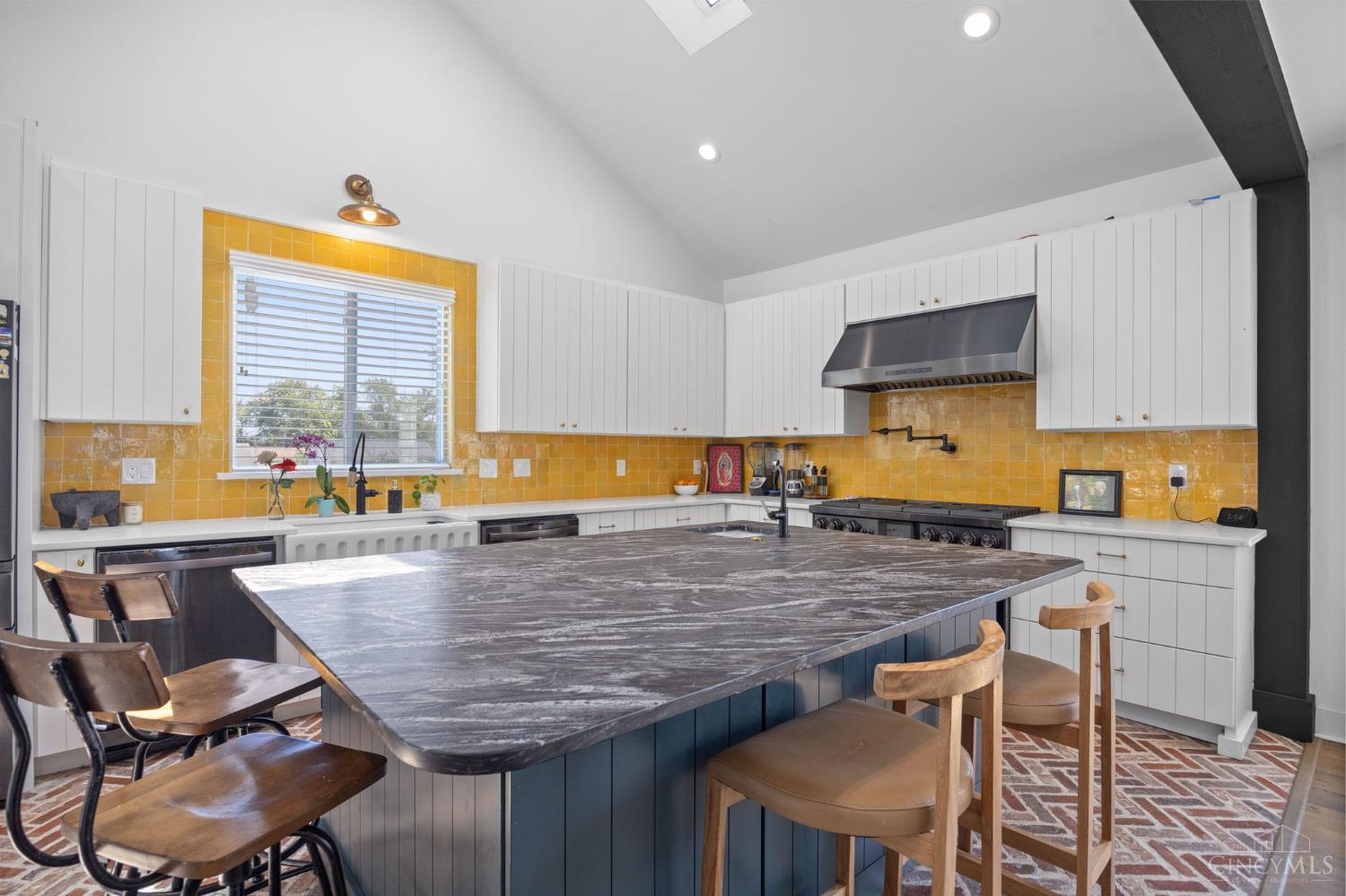 10762 Pippin Road Cincinnati, OH 45231 - Photo 21 of 51 Gallery Image 21