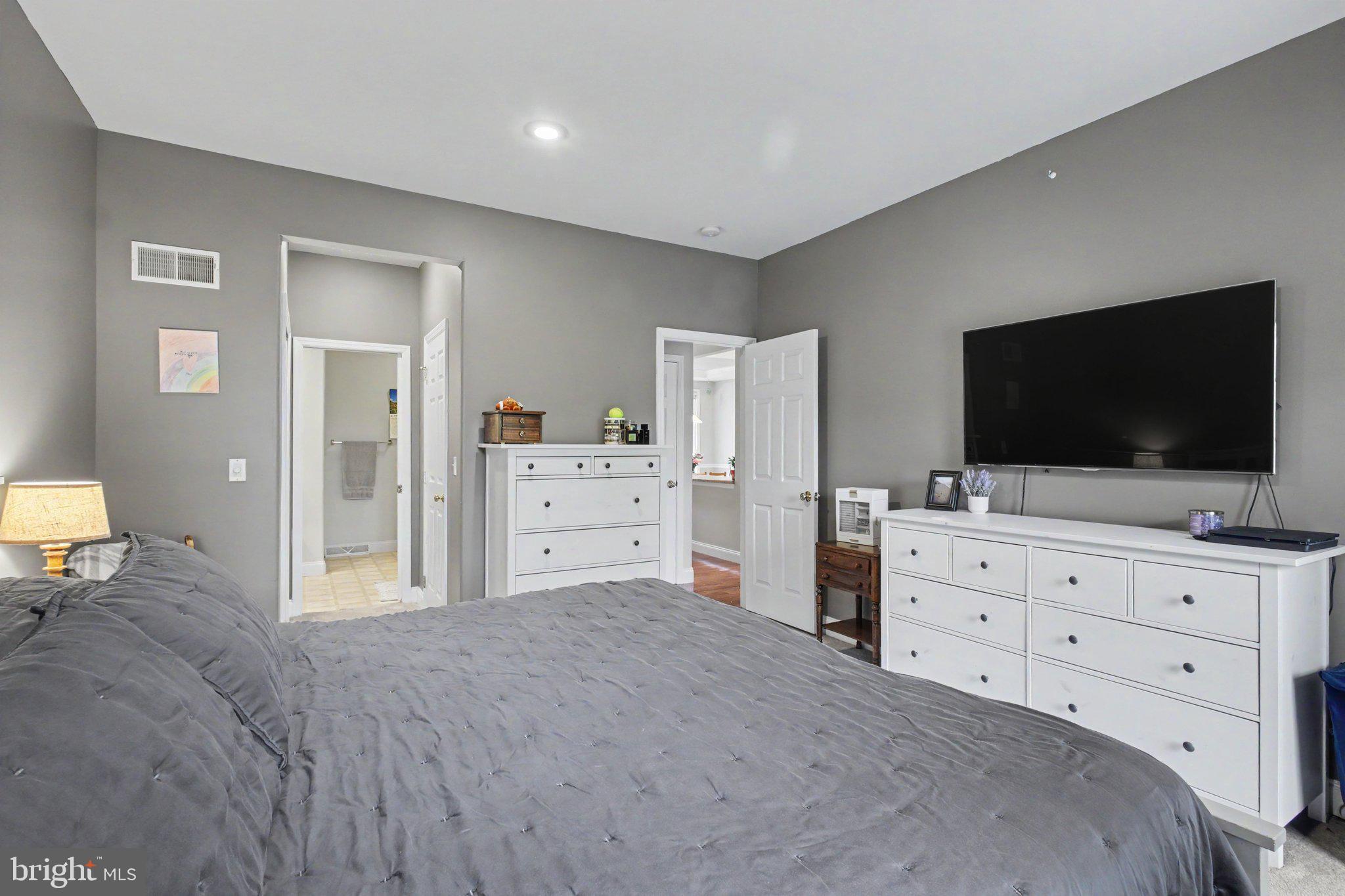4 Upper Green Lancaster, PA 17602 - Photo 14 of 31