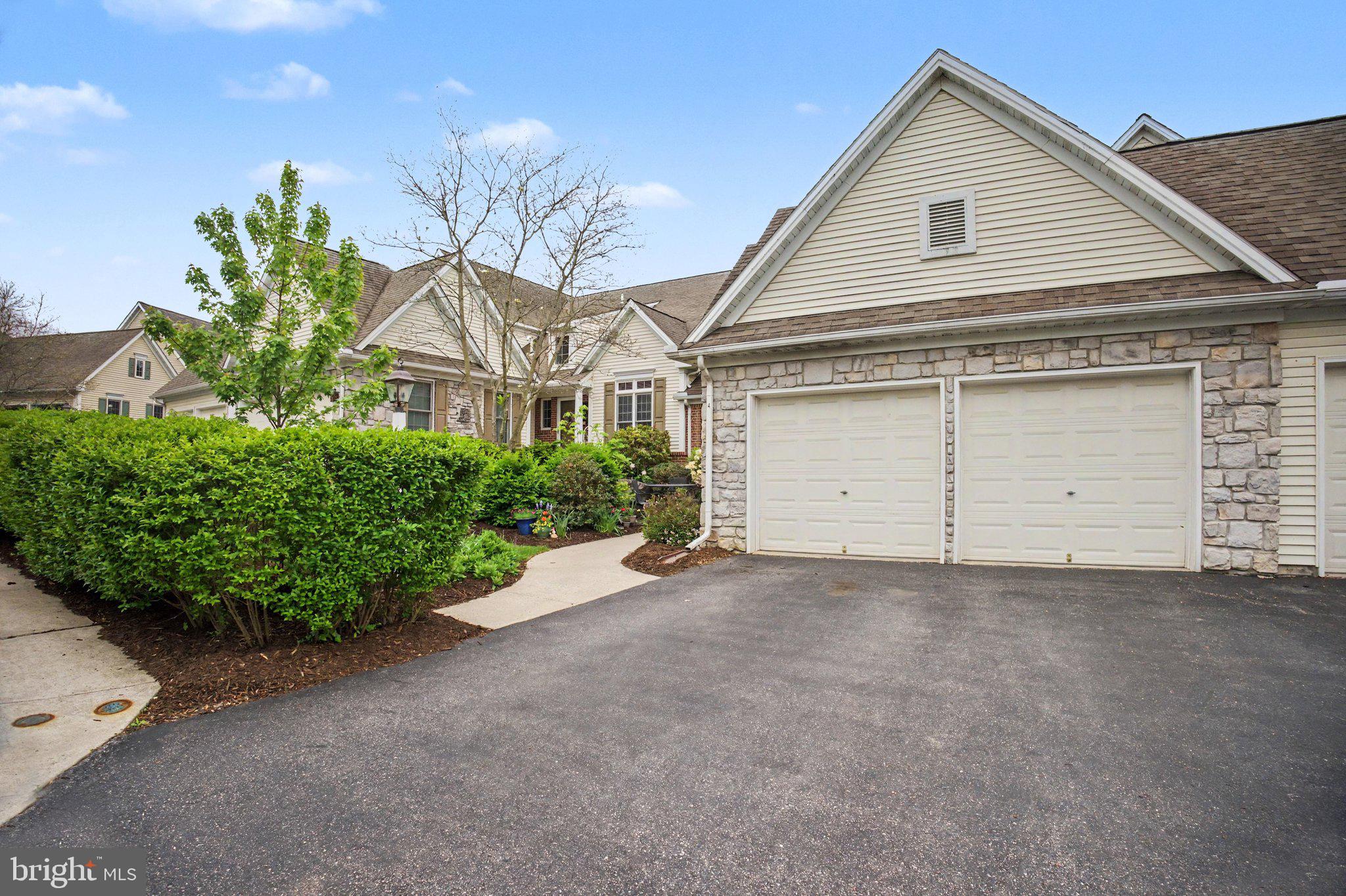 4 Upper Green Lancaster, PA 17602 - Photo 2 of 31